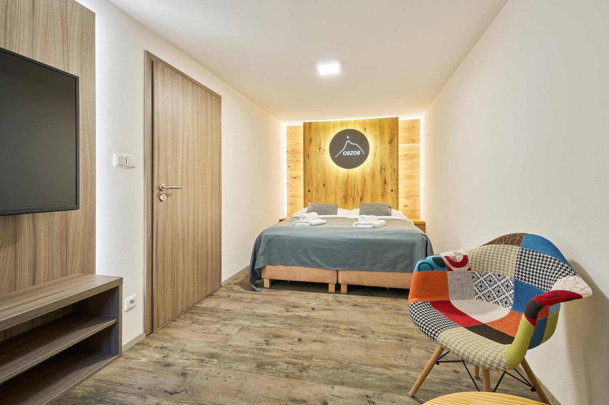 Hotel Obzor بيتس بود سنيزكو المظهر الخارجي الصورة